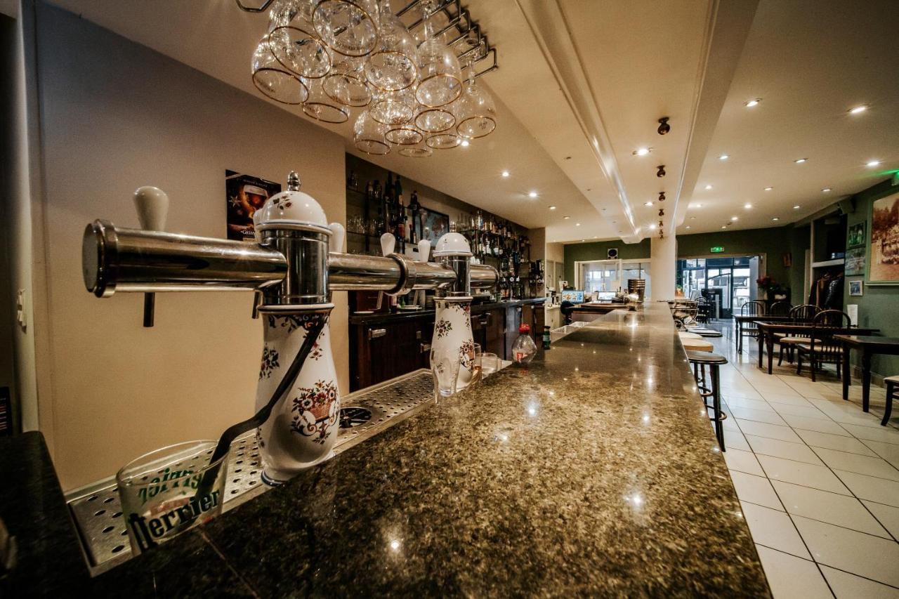 蒂沃里酒店 Vic-en-Bigorre 外观 照片
